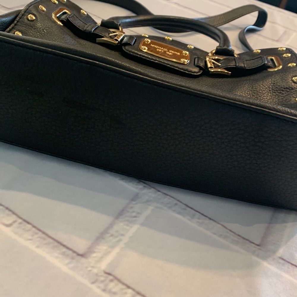 Michael Kors purse - Picture 6 of 11